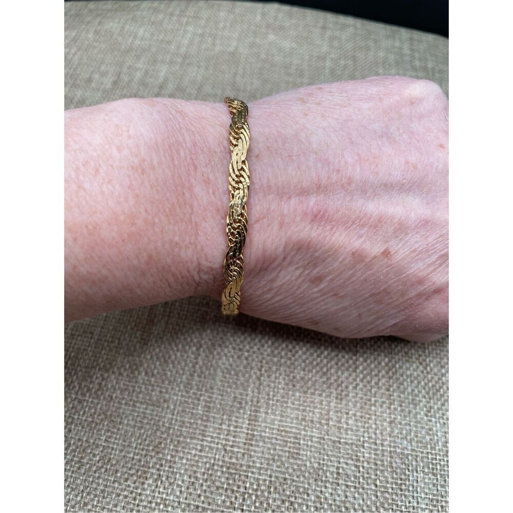 Vintage Trifari Gold Tone Woven Chain Bracelet